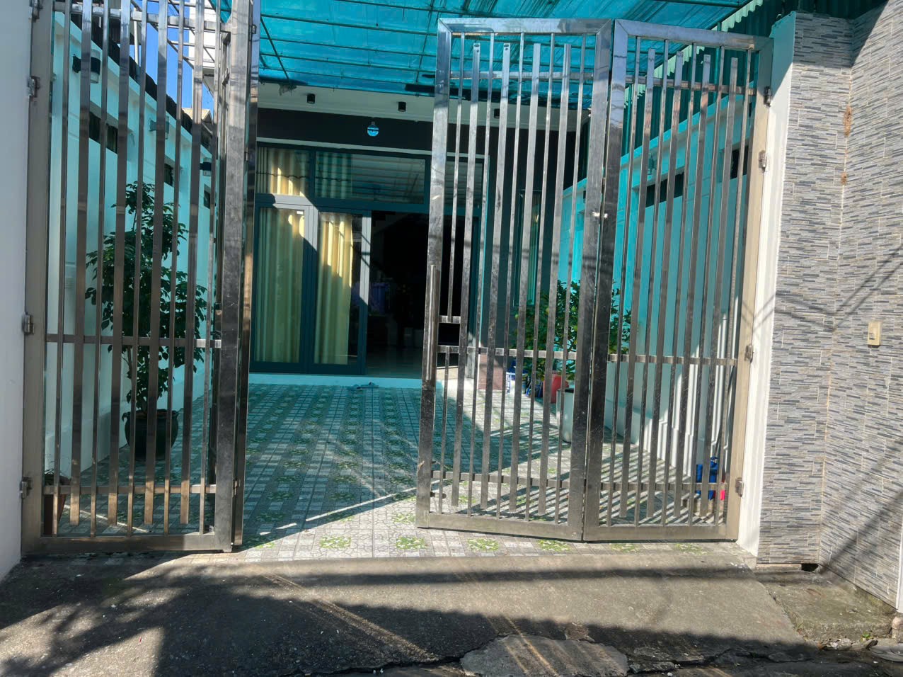 Cần bán 125m2 Nhà 3 Tầng Trung Dương - Gia Lâm. Cách Vin chưa đến 500m, ô tô vào nhà 6