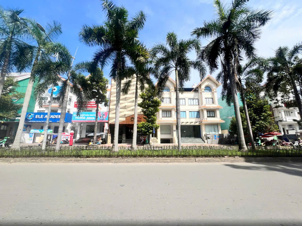 Cần bán Biệt thự Quận 7, Hồ Chí Minh, Diện tích 150m², Giá 41.9 Tỷ 2