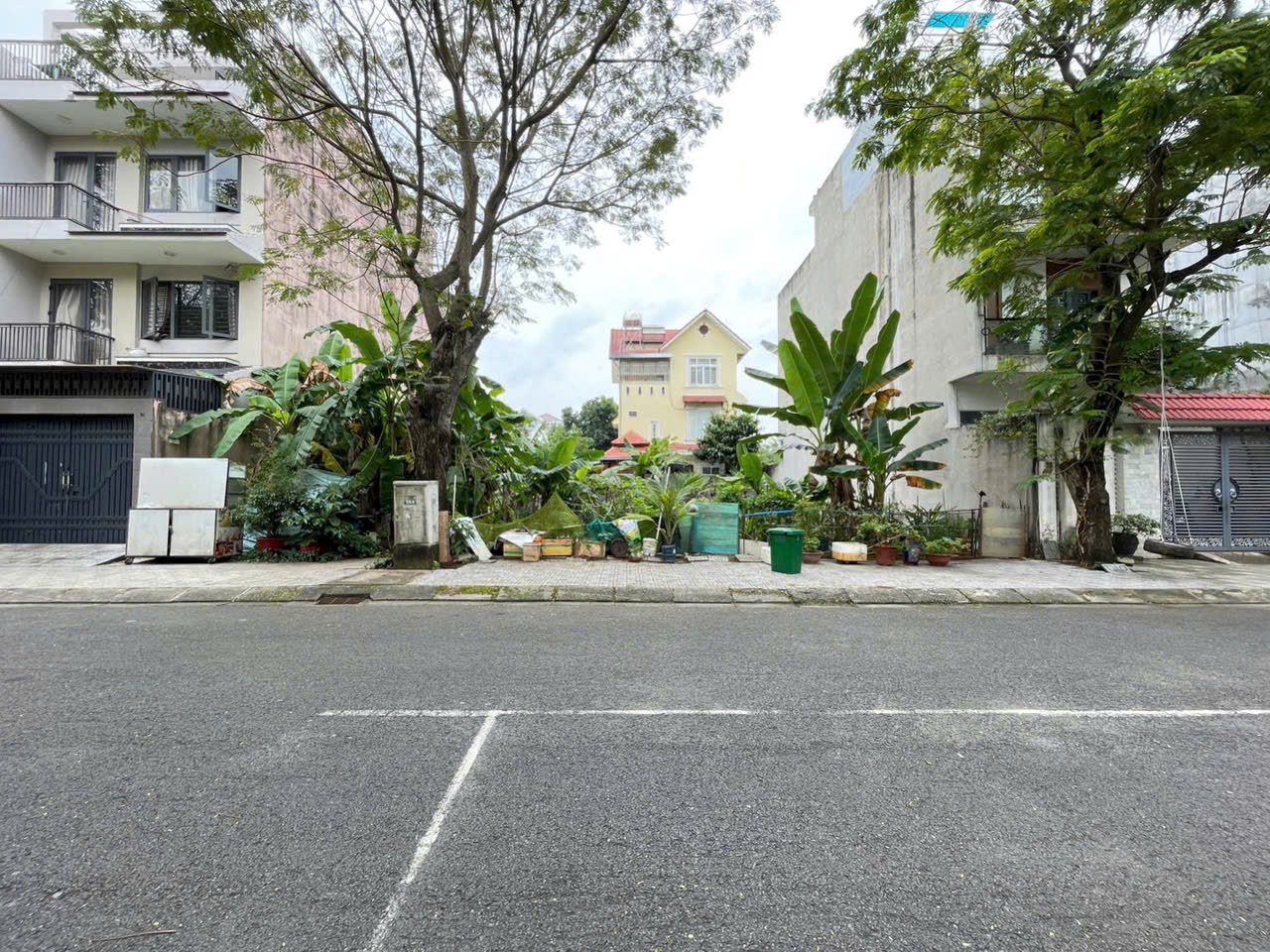 Cần bán Đất Phường Phú Hữu, Quận 9, Diện tích 120m², Giá 10 Tỷ 2