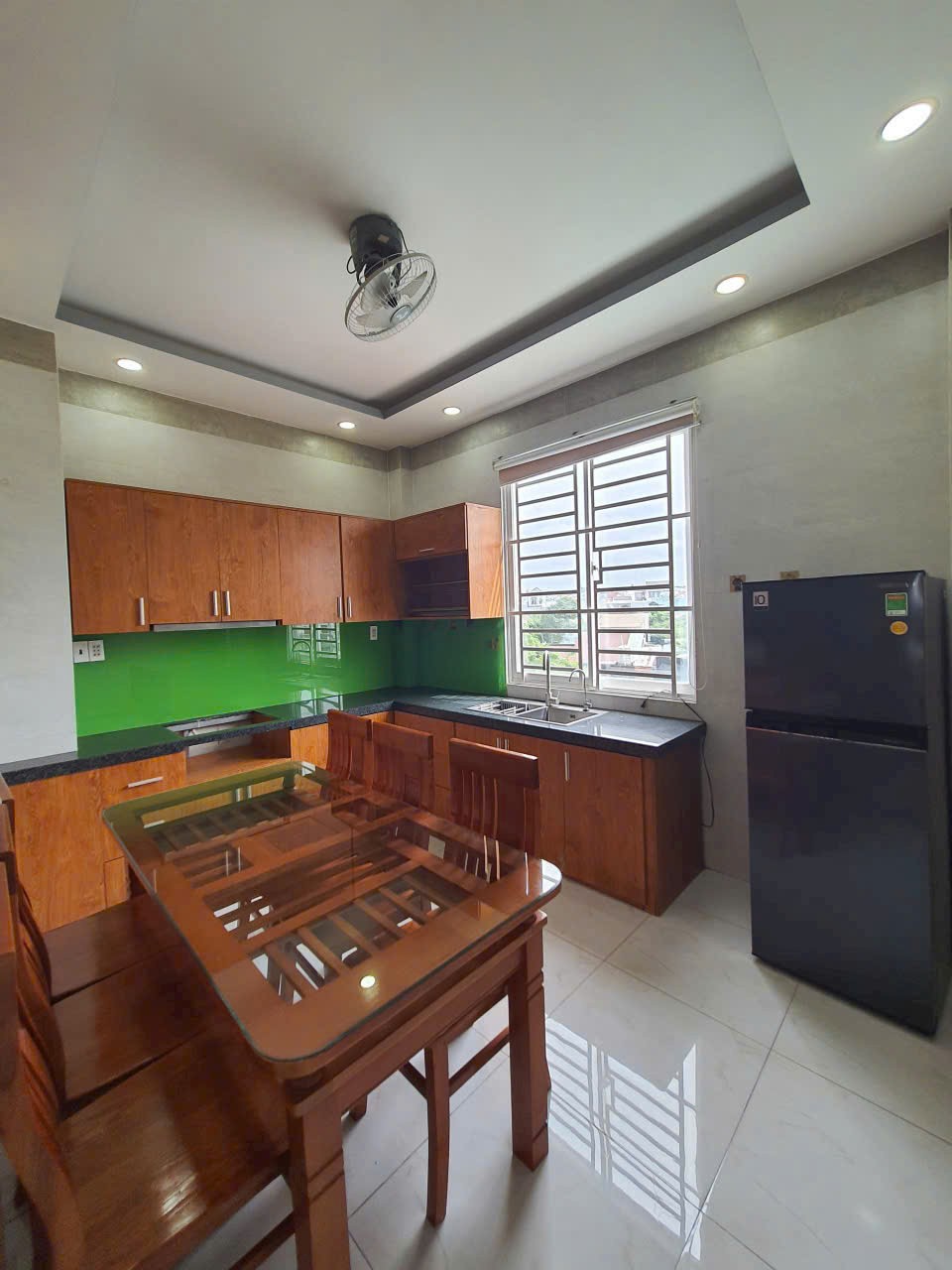 Bán nhà Full nội thất tại đường số 5 Phường Linh Xuân,Thủ Đức,LH 0909428959. 5