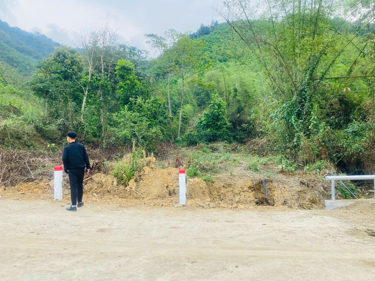 Cần bán Đất đường Quốc Lộ 12B, Xã Vĩnh Tiến, Diện tích 1210m², Giá Thương lượng 13