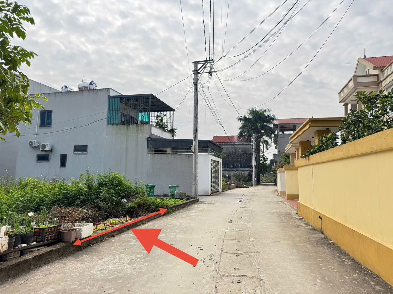 Đất đẹp tổ 9, TT Quang Minh (cũ), nay là thôn Ấp Tre, xã Quang Minh. Đường thông, oto tránh