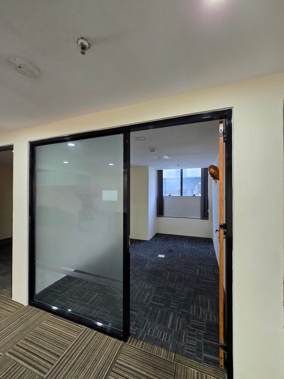 Cho thuê Văn phòng Phú Nhuận, Hồ Chí Minh, Diện tích 485m², Giá Thương lượng 12