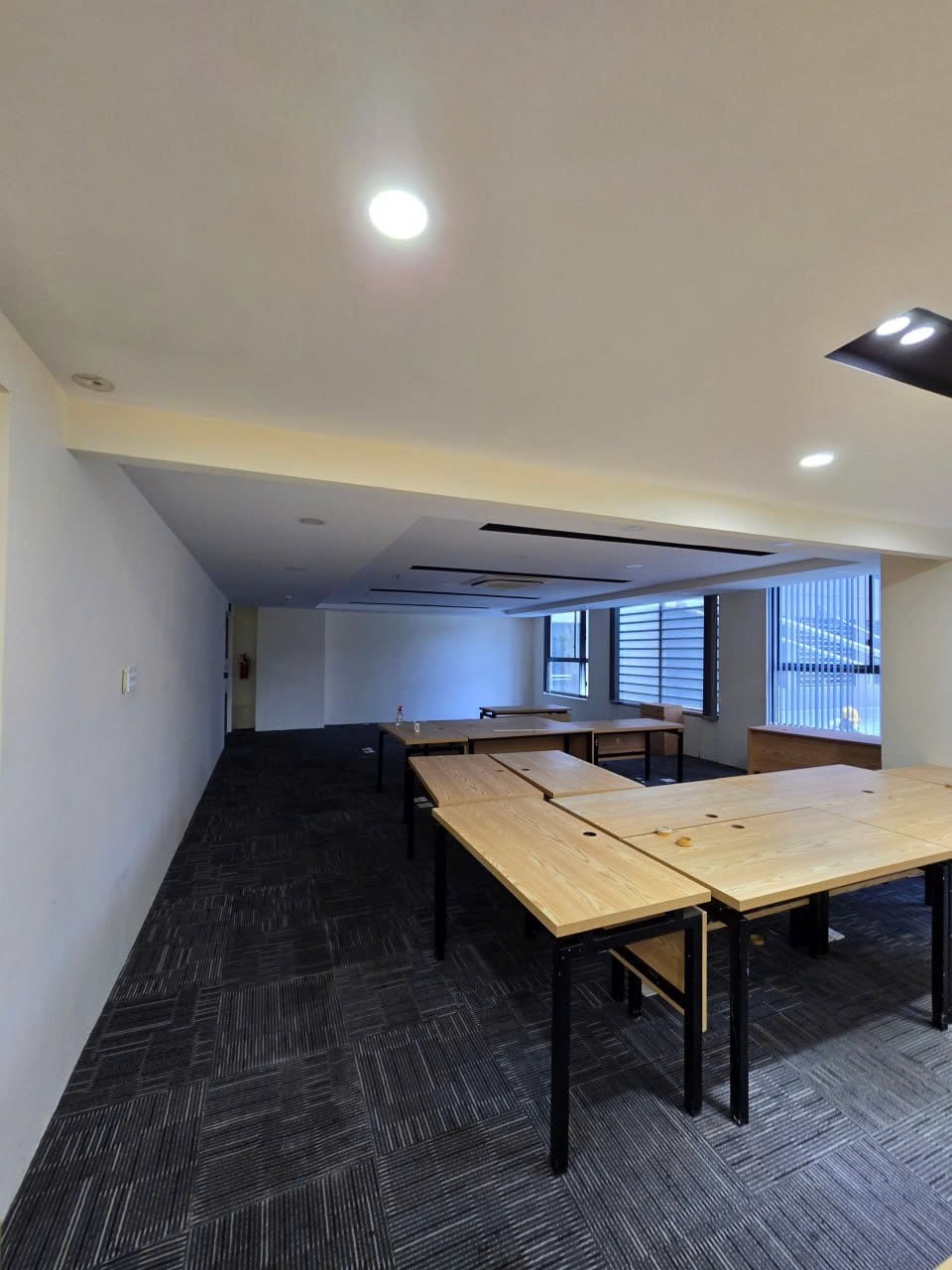 Cho thuê Văn phòng Phú Nhuận, Hồ Chí Minh, Diện tích 485m², Giá Thương lượng 9