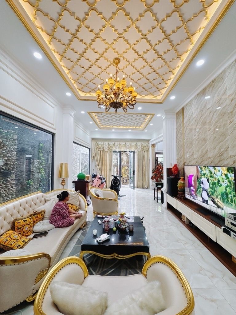 BÁN NHÀ ĐẸP LUNG LINH- Đ.TÔN ĐẢN- TƯƠNG LAI RA MT 40M- CÓ DT LỚN - TIỀM NĂNG CAO- LƯU THÔNG TÔN 3