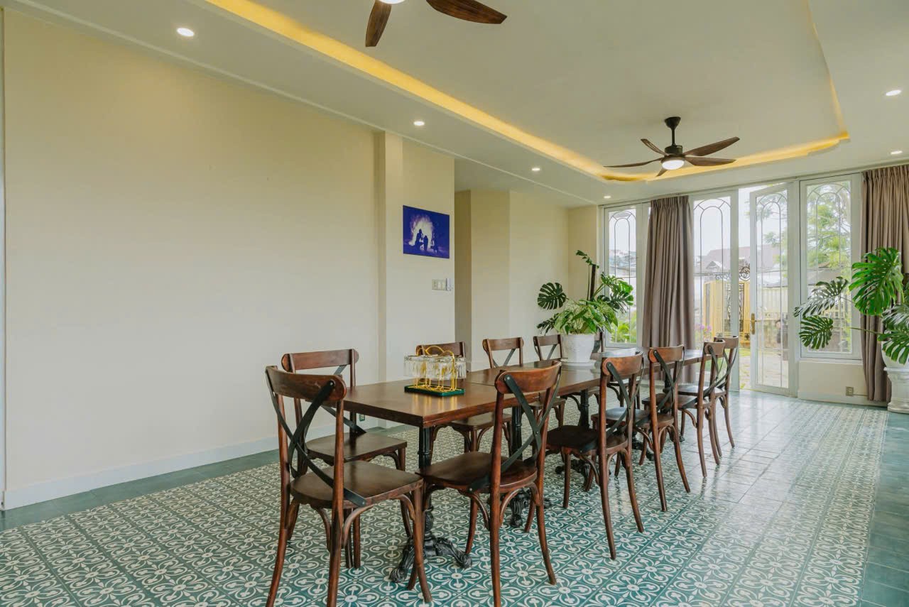 Cho Thuê Villa Cao Cấp Tại Hồ Than Thở Đà Lạt – View Đẹp, Vị Trí Đắc Địa 3