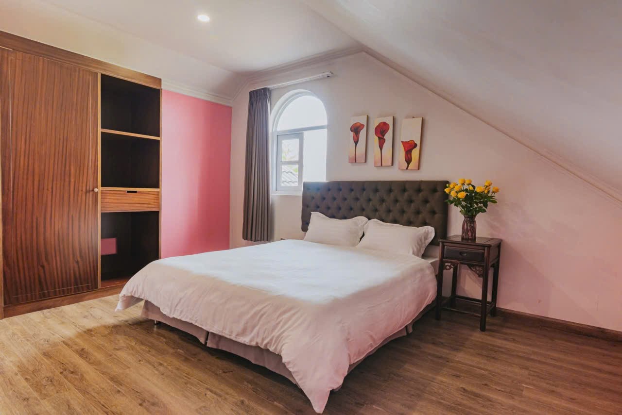 Cho Thuê Villa Cao Cấp Tại Hồ Than Thở Đà Lạt – View Đẹp, Vị Trí Đắc Địa 5