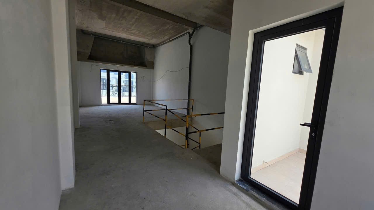 Cần bán Nhà mặt tiền Phường Phú Hữu, Quận 9, Diện tích 90m², Giá 16.5 Tỷ 6