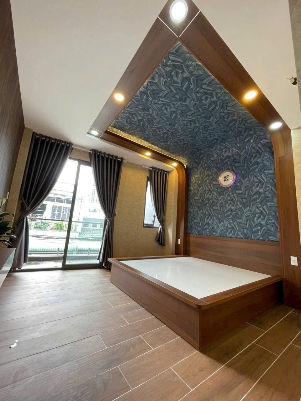 Bán nhà đẹp, thiết kế hiện đại mặt tiền Trần Thủ Độ, Tân Phú dt 48,6m2 2 lầu, 4pn, 3wc giá 8,9 tỷ 3