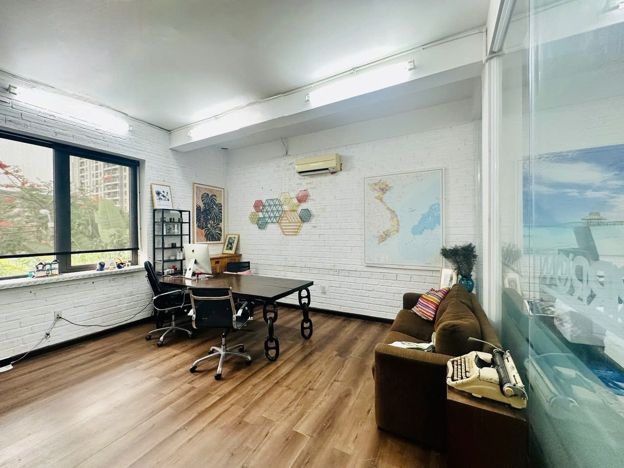 Cho thuê Biệt thự Phường Phú Hữu, Quận 9, Diện tích 800m², Giá 100 Triệu/tháng 2