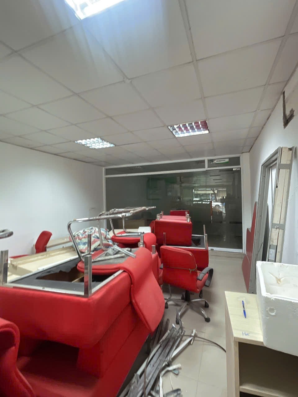 cho thuê nhà mặt tiền đường hàm nghi đà nẵng lô đôi 5 tầng ngang 10m   giá tốt 2