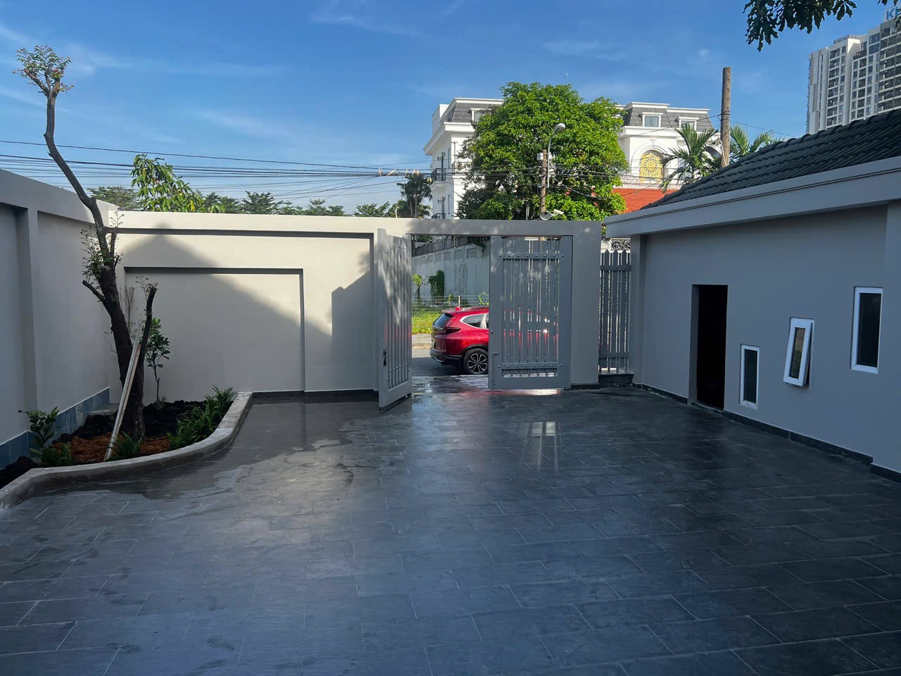 Cho thuê Biệt thự Phường Phú Hữu, Quận 9, Diện tích 360m², Giá 037 Triệu/tháng 5