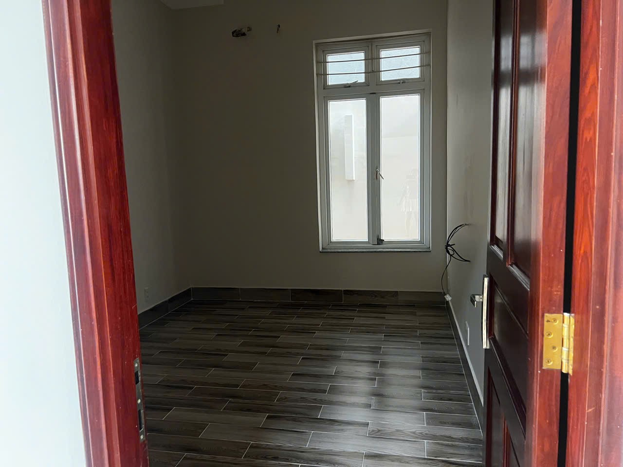 Cho thuê Biệt thự Phường Phú Hữu, Quận 9, Diện tích 360m², Giá 037 Triệu/tháng 12