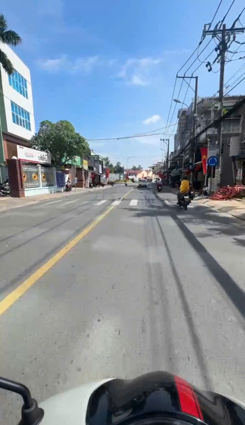 CỰC HIẾM! ĐẤT (9x40) MẶT TIỀN LÝ THƯỜNG KIỆT NGAY VÒNG XOAY HÓC MÔN 4