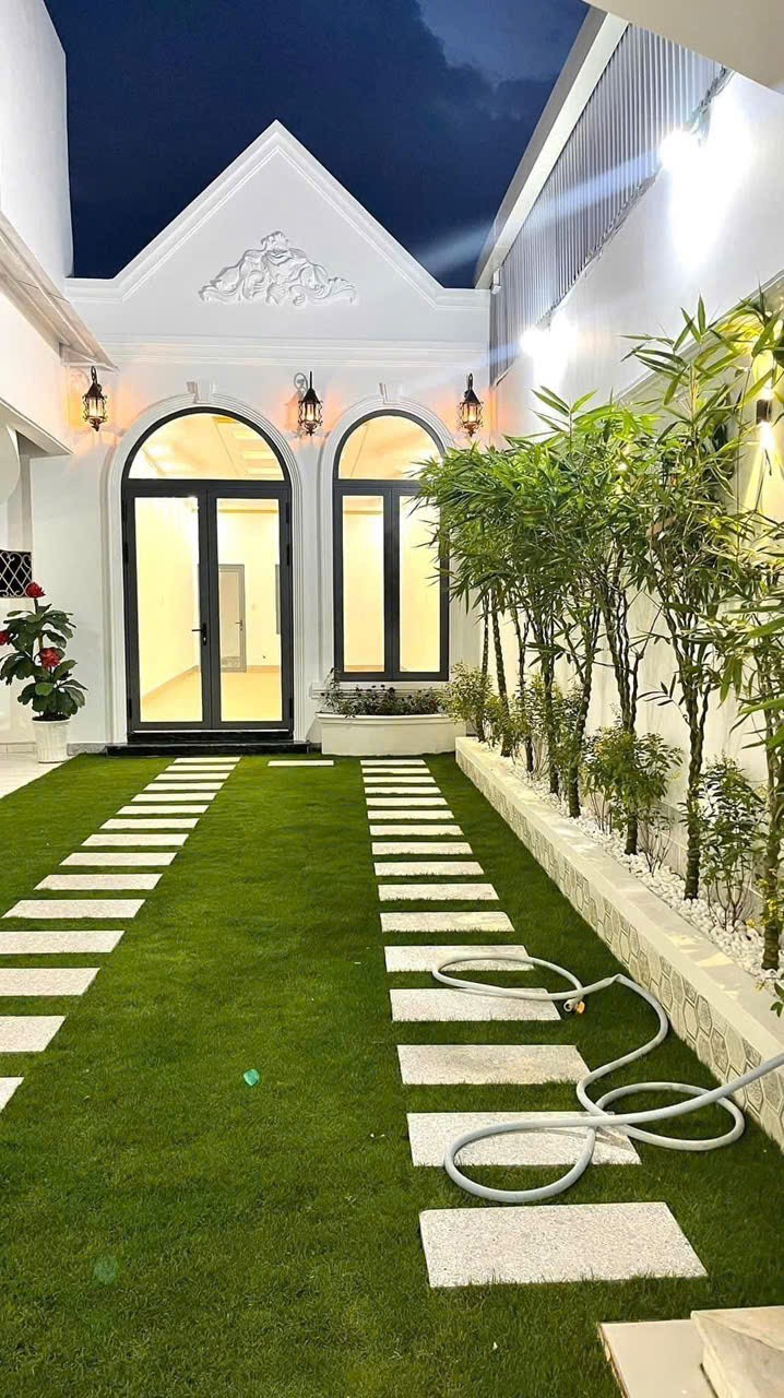 SIÊU PHẨM CÓ 1–0–2 TẠI HÓC MÔN BIỆT THỰ KIỂU MỸ – TÀI SẢN KHỦNG – MẶT TIỀN BÙI VĂN NGỮ 4