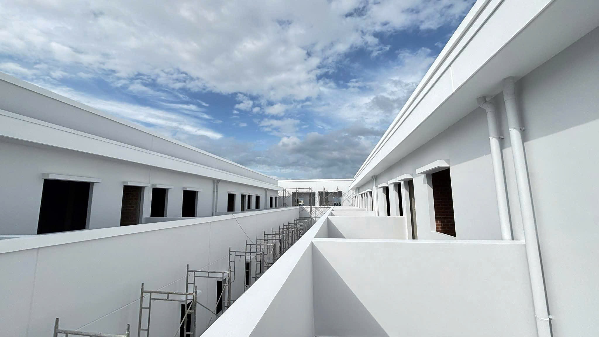 SHOPHOUSE MẶT BIỂN BÌNH SƠN – CHUỖI TIỆN ÍCH ĐẲNG CẤP GIÁ CHỈ 8,X TỶ. 4