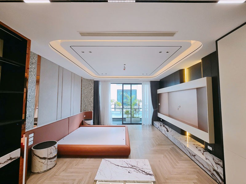 Cần bán 85m2 nhà 8 tầng, thang máy 650kg, có hệ thống PCCC tại Khu 918 Phúc Đồng - Long Biên 6