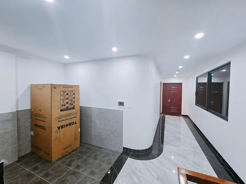 Cần bán 85m2 nhà 8 tầng, thang máy 650kg, có hệ thống PCCC tại Khu 918 Phúc Đồng - Long Biên 11