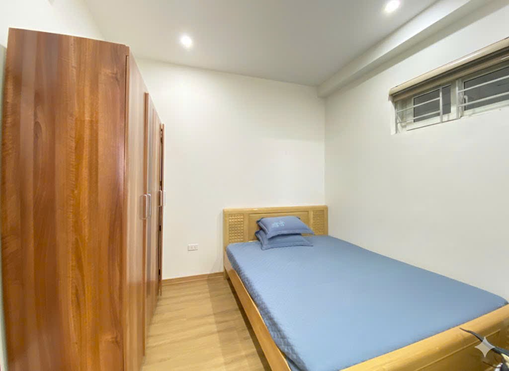 Chào bán căn hộ 70m2, 2 ngủ 2wc,full đồ, ban công hướng  chung cư Thanh Hà 4