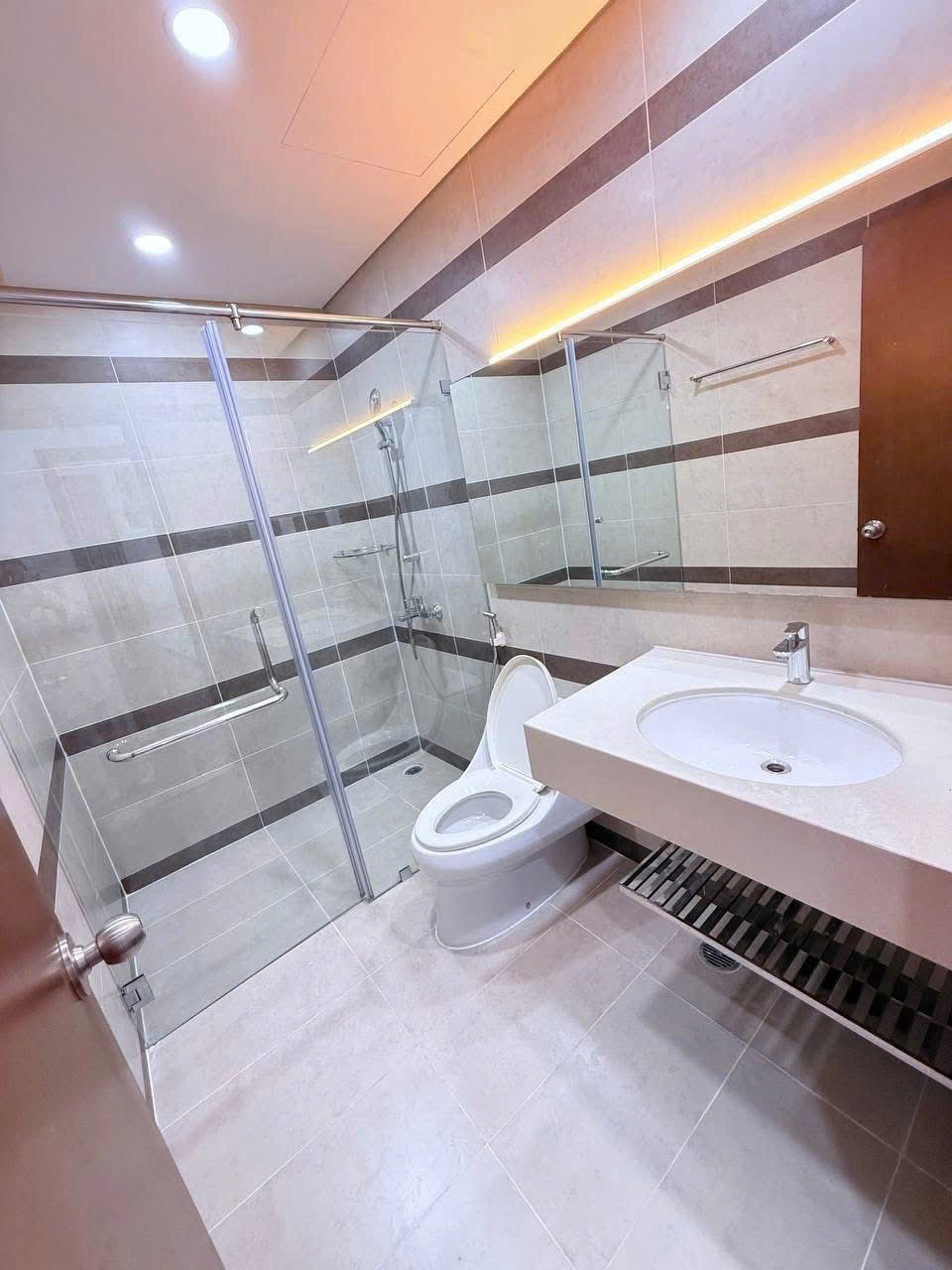 Cần bán Căn hộ chung cư Phường 25, Bình Thạnh, Diện tích 96m², Giá 9.3 Tỷ 3