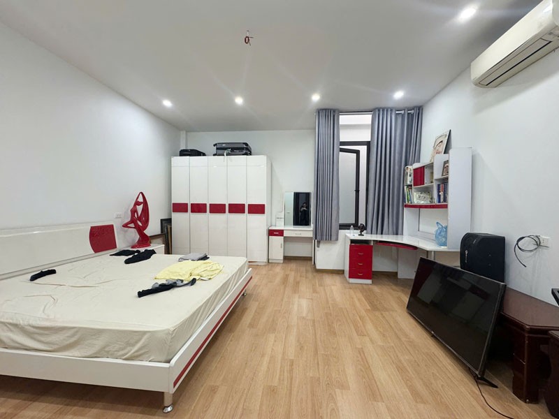 Bán 75m2 nhà 5 tầng khu đấu giá Giang Biên, Phúc Lợi - Sát Trường Học, Chợ - Thích Hợp VP 5