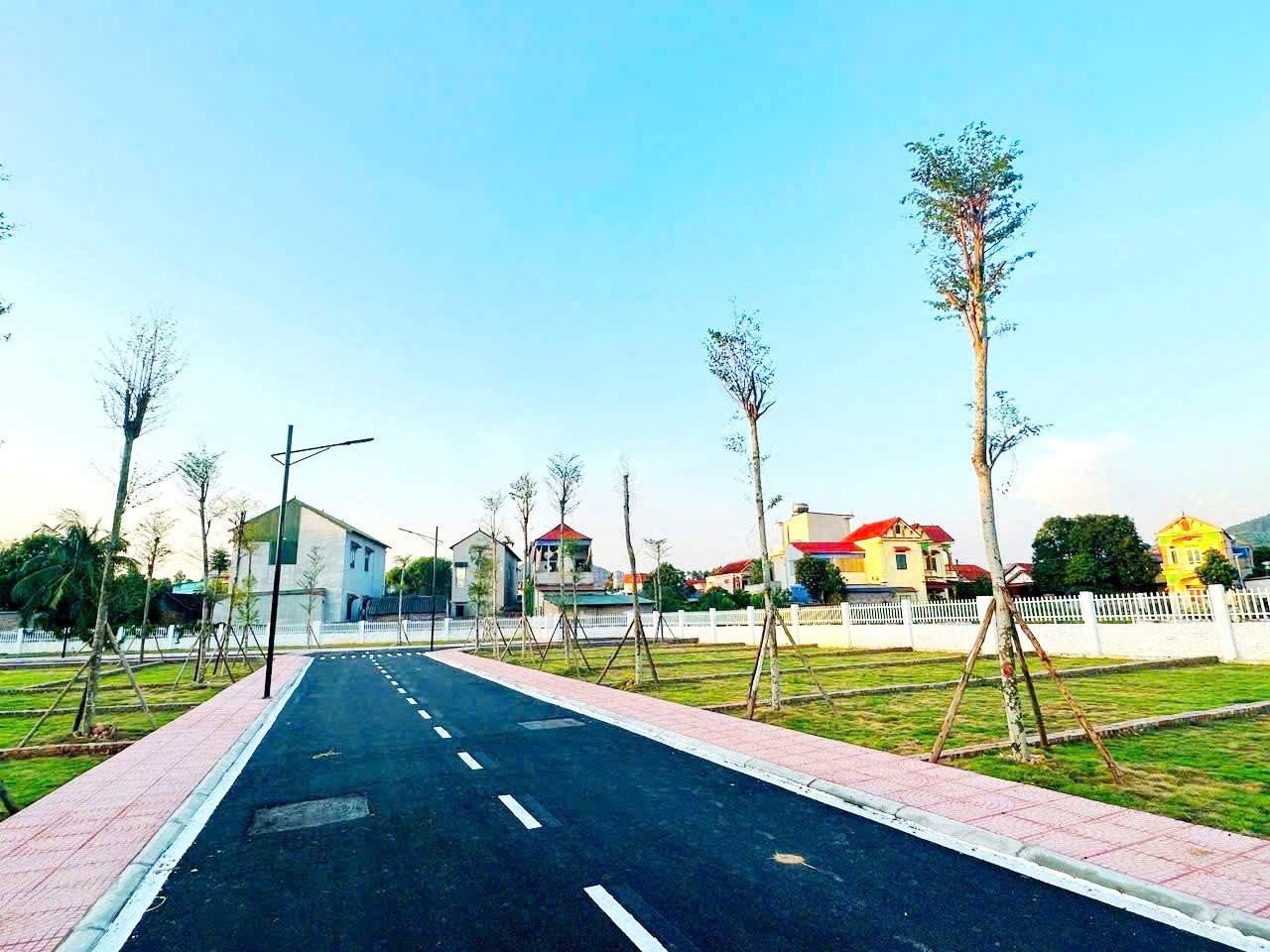 ĐẤT THÀNH PHỐ PHÚC YÊN NHỈNH 1 TỶ 70M - TIỀM NĂNG TĂNG GIÁ MANH 3