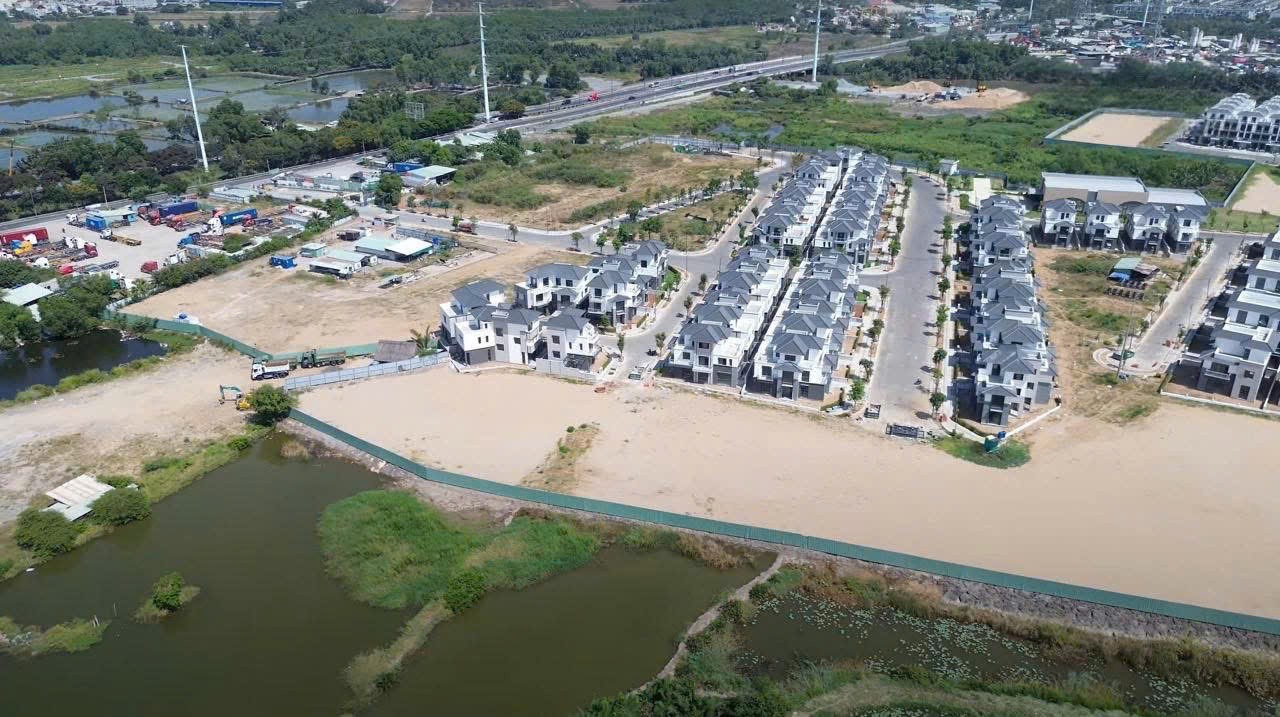 Cần bán Nhà mặt tiền Phường Phú Hữu, Quận 9, Diện tích 129m², Giá 024.2 Tỷ 5