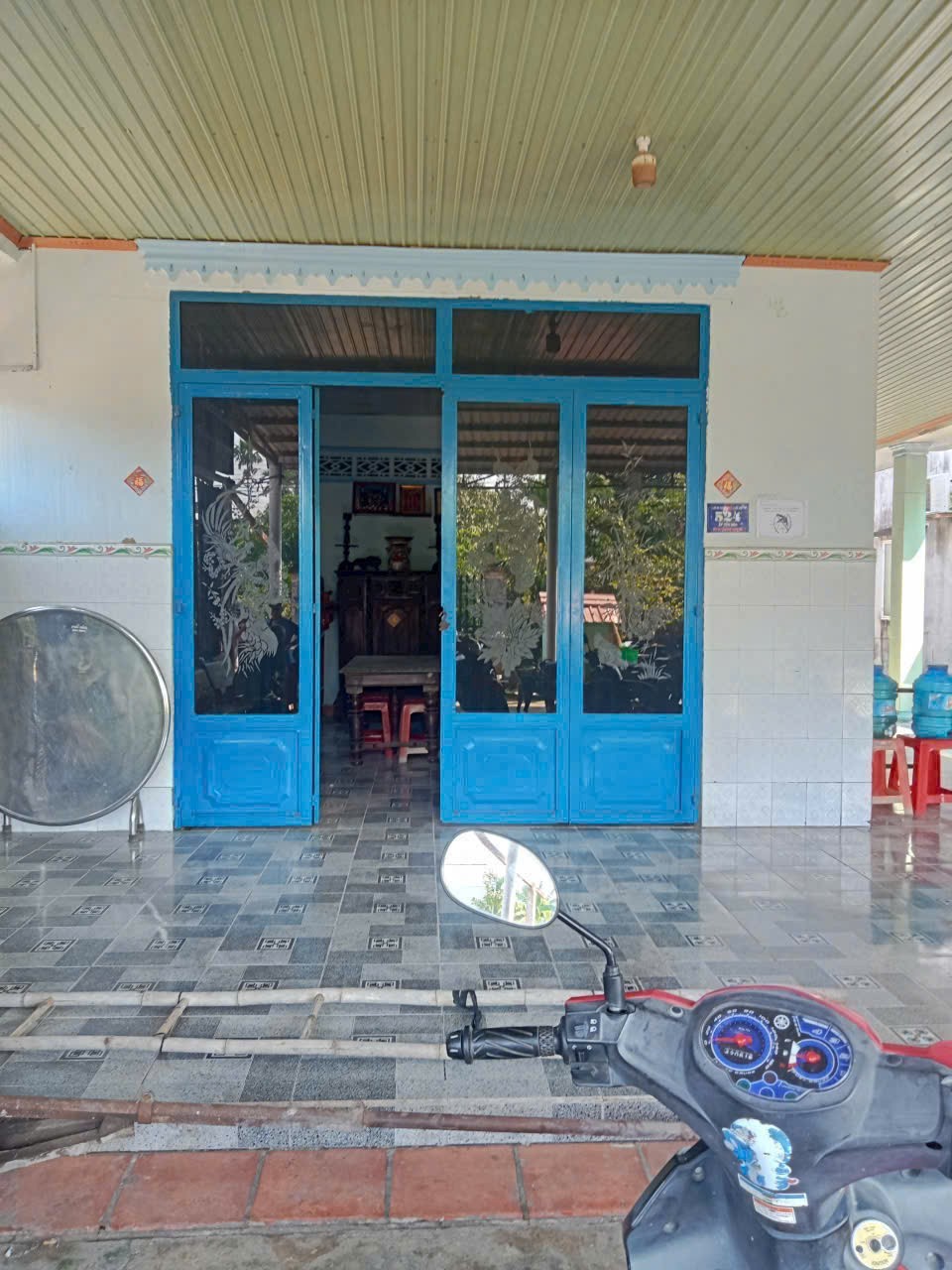 Bán nhà hẻm đường bê-tông xã Đức Hòa Thượng , tdt 280m2 ( 200m2 thổ cư) giá 2,3 tỷ