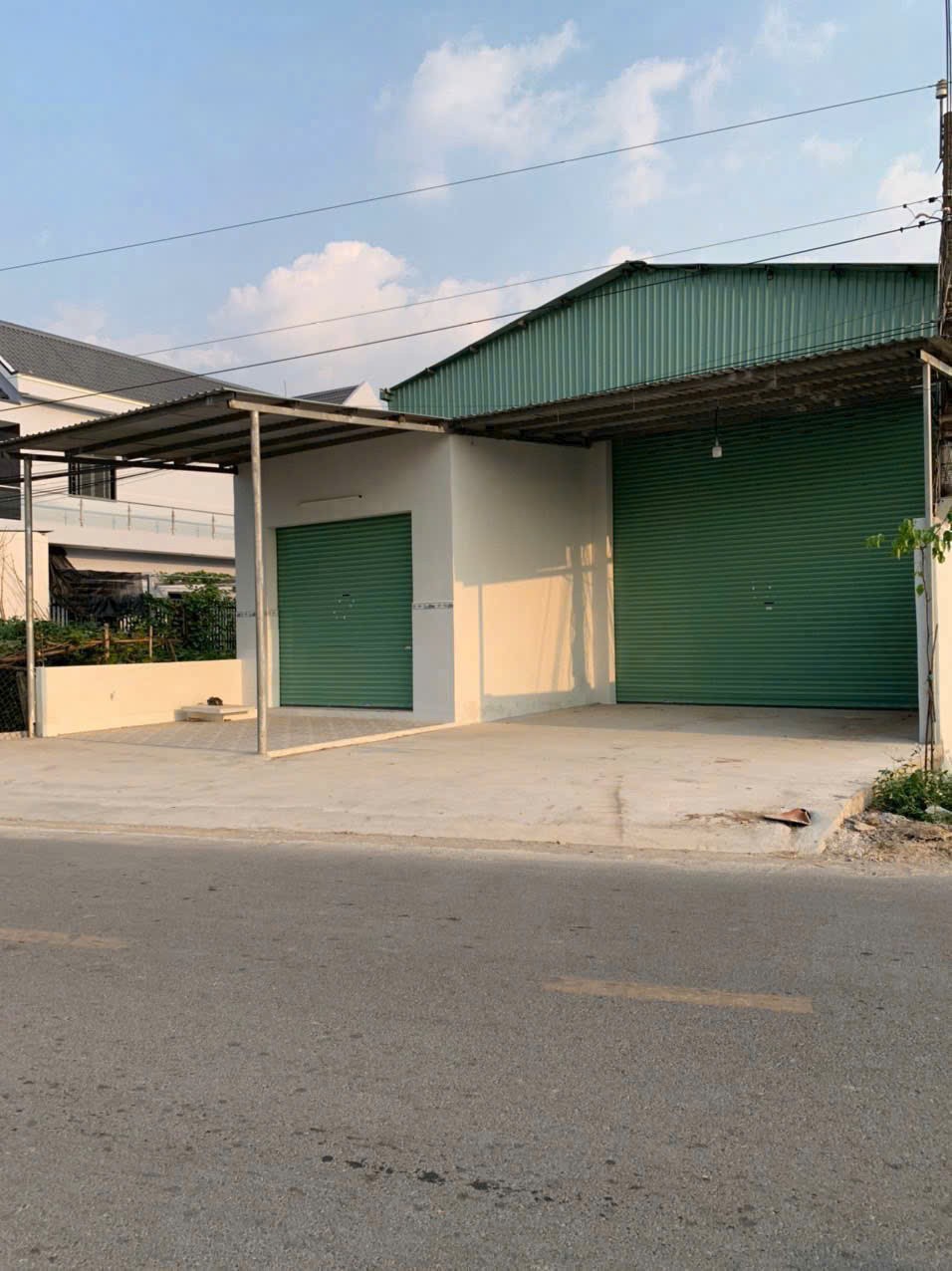 Bán nhà kho mt đường nhựa Mỹ Hạnh Nam, Đức Hòa dt 400m2 full thổ giá 8 tỷ 2
