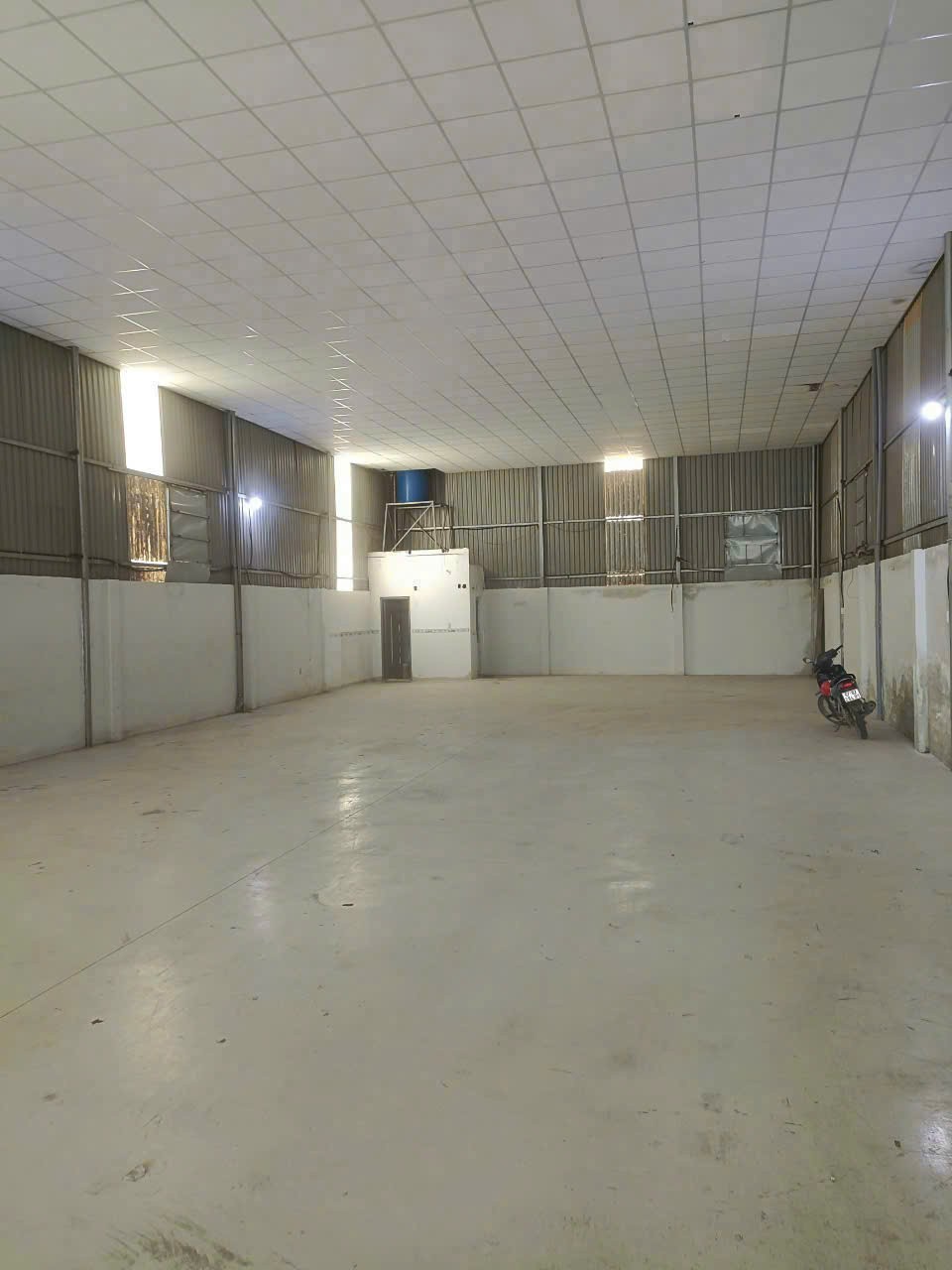 Bán nhà kho mt đường nhựa Mỹ Hạnh Nam, Đức Hòa dt 400m2 full thổ giá 8 tỷ 3