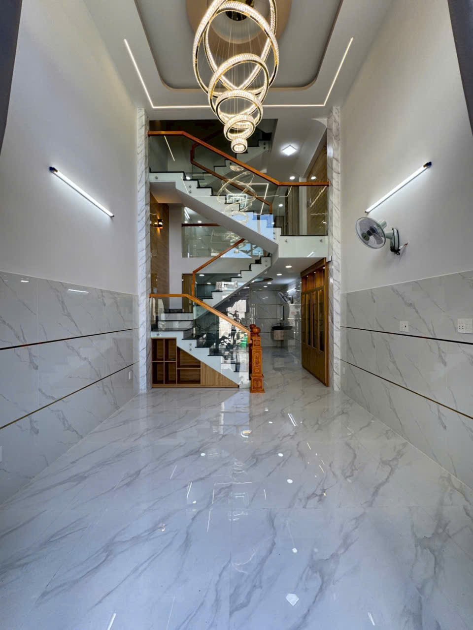 Bán nhà hẻm đường số 8, Bình Hưng Hòa A dt 50m2, 2 lầu, 5pn, 4wc giá 6,9 tỷ 2