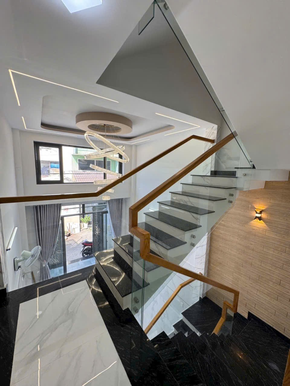 Bán nhà hẻm đường số 8, Bình Hưng Hòa A dt 50m2, 2 lầu, 5pn, 4wc giá 6,9 tỷ 7