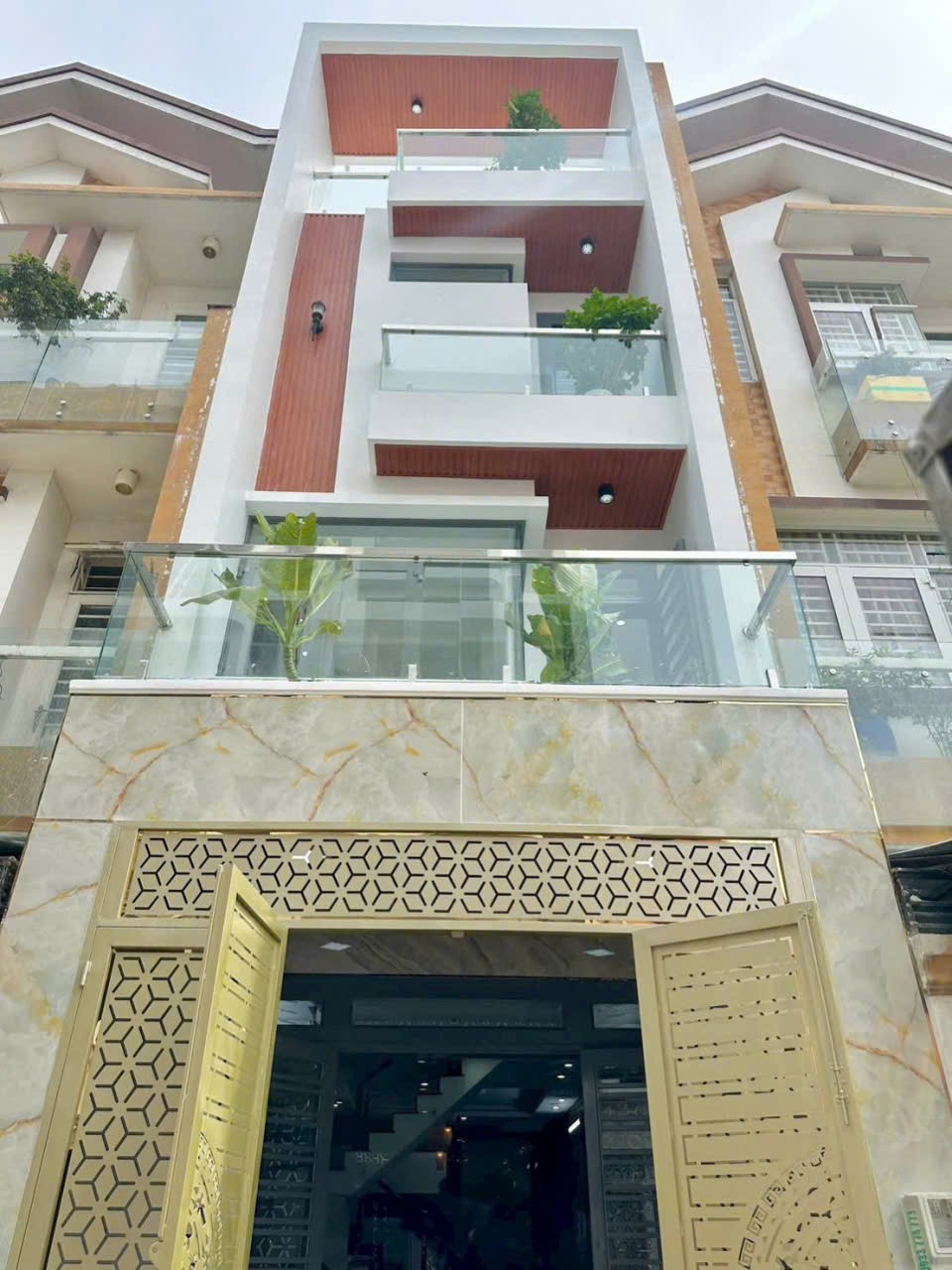 Bán nhà hẻm đường số 6, Bình Hưng Hòa dt 48m2, 3 lầu, 5pn, 4wc giá 6,15 tỷ 3