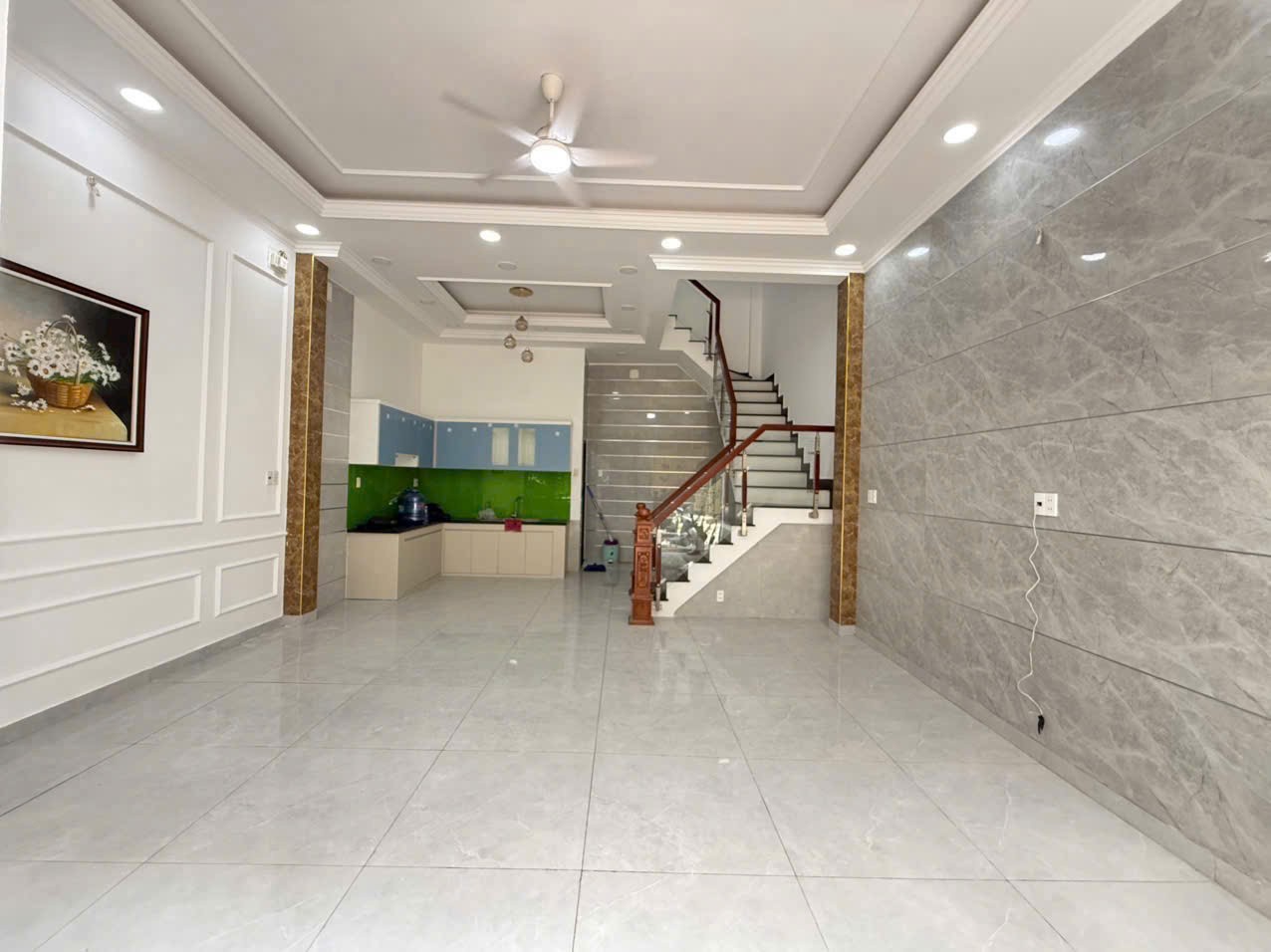 Siêu phẩm nhà hẻm Liên Khu 4-5 dt 54m2, 4 lầu , 4pn , 5wc giá 5,35 tỷ 2