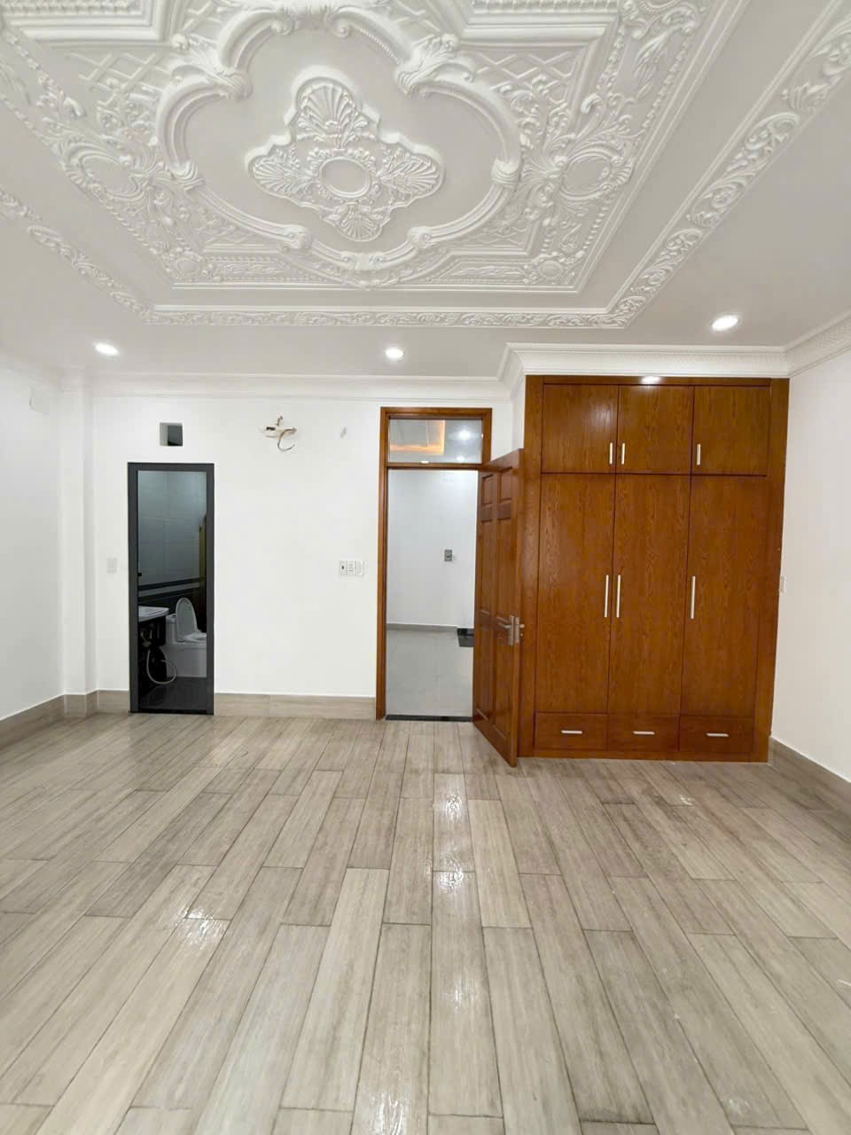 Siêu phẩm nhà hẻm Liên Khu 4-5 dt 54m2, 4 lầu , 4pn , 5wc giá 5,35 tỷ 6