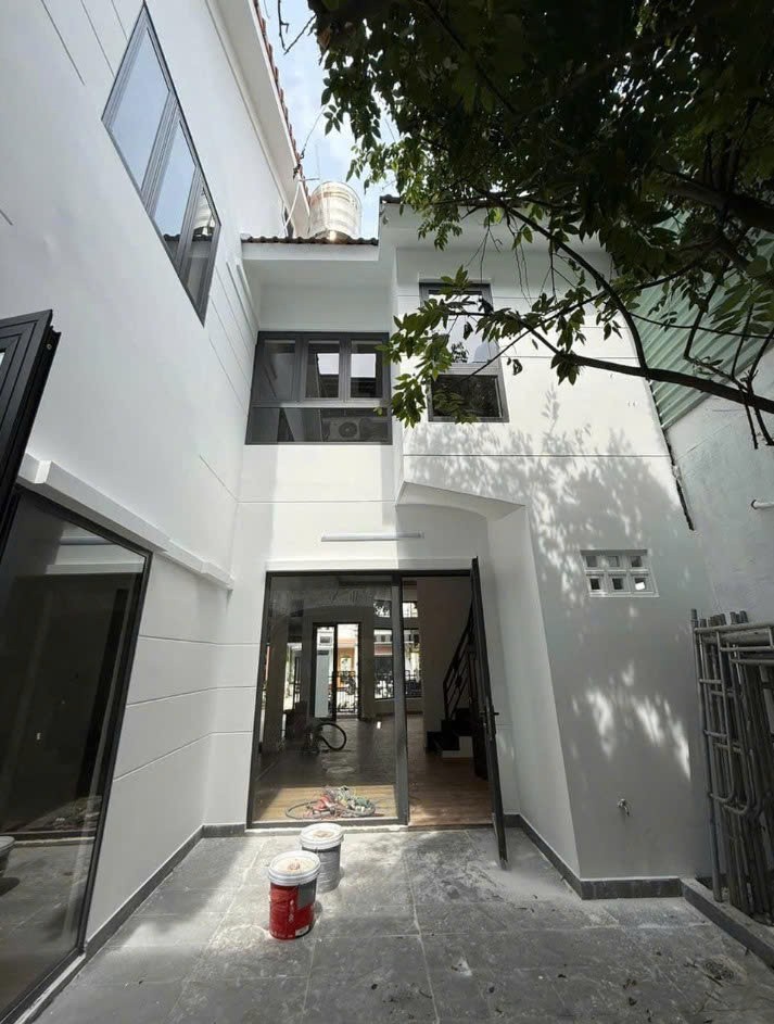 Cho thuê Nhà mặt tiền Quận 9, Hồ Chí Minh, Diện tích 160m², Giá 22 Triệu/tháng 7