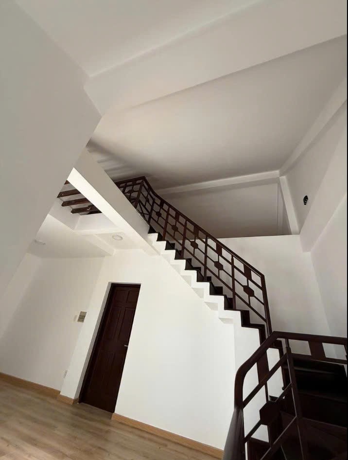 Cho thuê Nhà mặt tiền Quận 9, Hồ Chí Minh, Diện tích 160m², Giá 22 Triệu/tháng 6