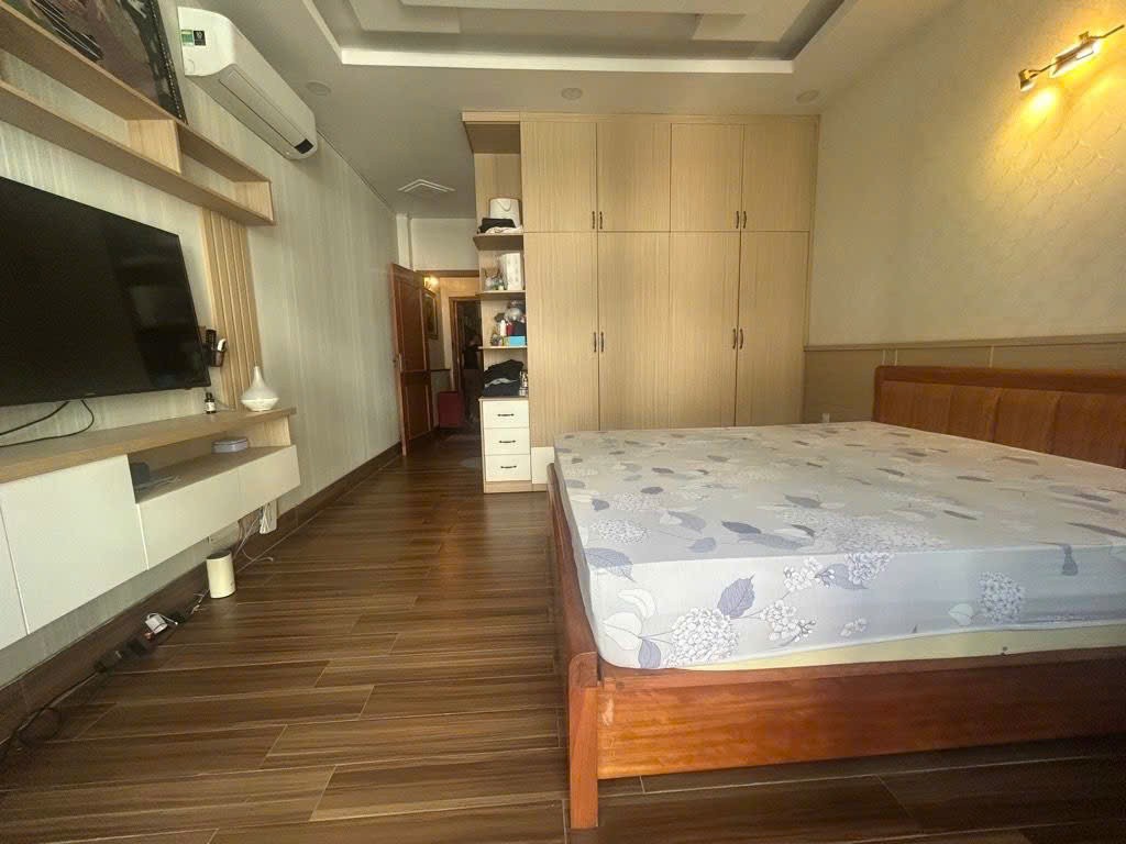 Nhà có 102 bán gấp giảm 200tr 10tỷ8 bớt lộc phạm văn chiêu gò vấp p9