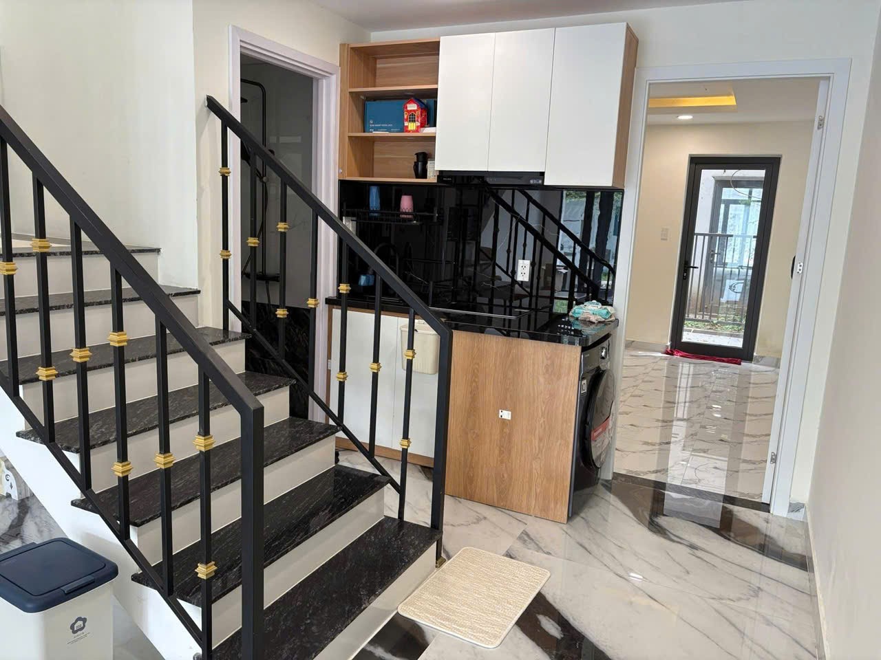 Cho thuê Nhà mặt tiền Phường Cát Lái, Quận 2, Diện tích 400m², Giá Thương lượng 9