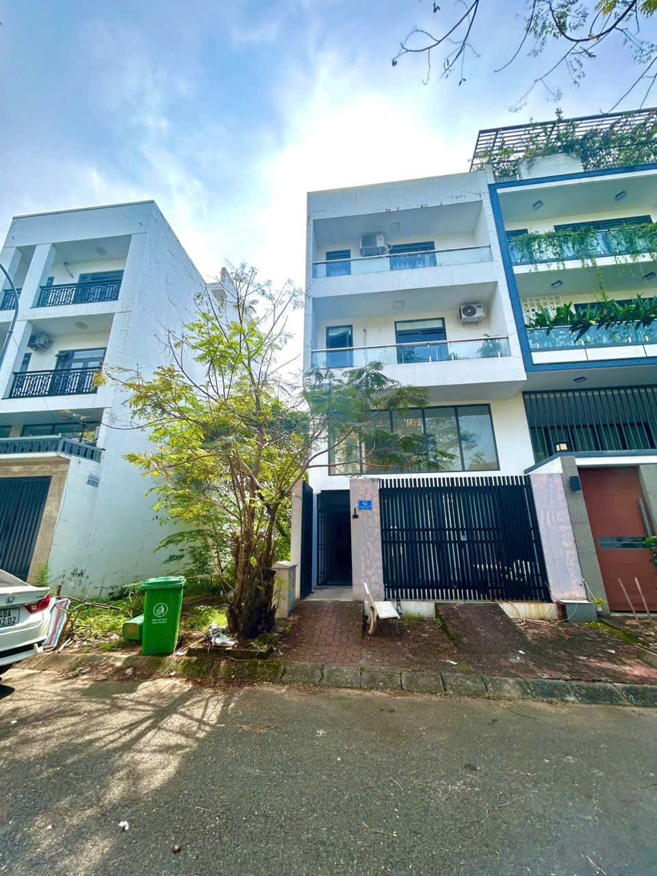 Cần bán Nhà mặt tiền Phường Phước Long B, Quận 9, Diện tích 120m², Giá 12 Tỷ 4