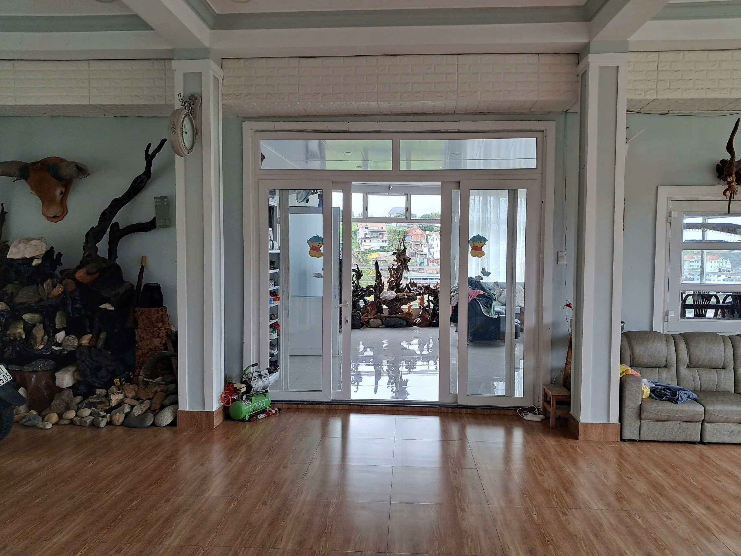 CHO THUÊ VILLA SÂN VƯỜN KHE SANH P10 ĐÀ LẠT - 3PN, NỘI THẤT CAO CẤP, SÂN ĐẬU Ô TÔ 4