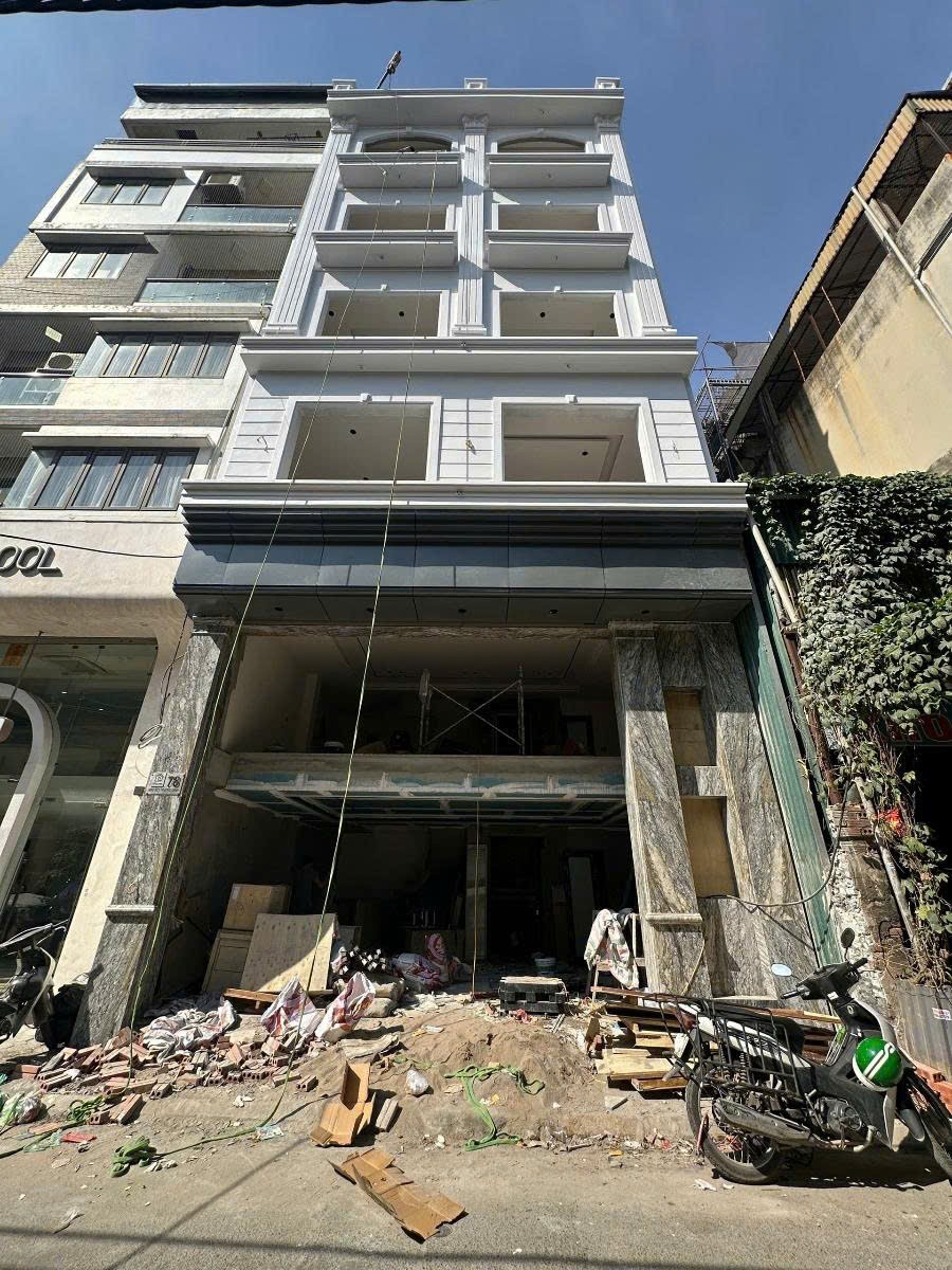 Phân Lô Tân Mai  7 Tầng MT 7.5M 26.5 Tỷ Ô TÔ Kinh Doanh