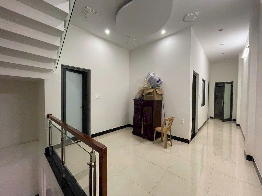 BÁN NHÀ 3 TẦNG ĐƯỜNG 7m5 - KHU ĐÔ THỊ SINH THÁI VEN SÔNG HOÀ XUÂN, KINH DOANH CỰC ĐỈNH. 5