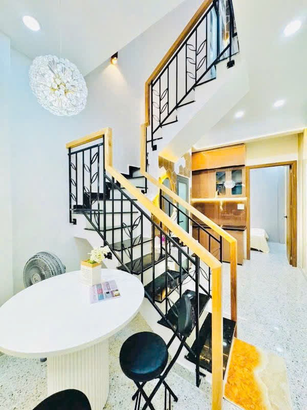 HXH Nguyễn Hữu Cảnh - 2P2W - Vài bước là Ga Metro Văn Thánh - LH 0346783770 2