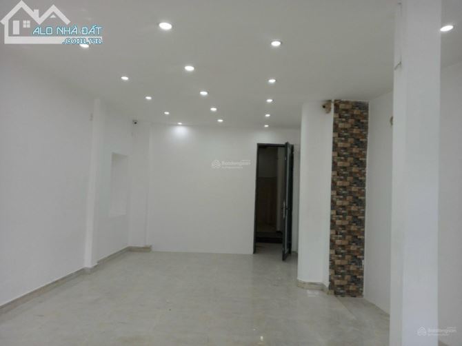 Cho thuê Nhà mặt tiền đường Ông Ích Khiêm, Chọn, Diện tích 55m², Giá Thương lượng