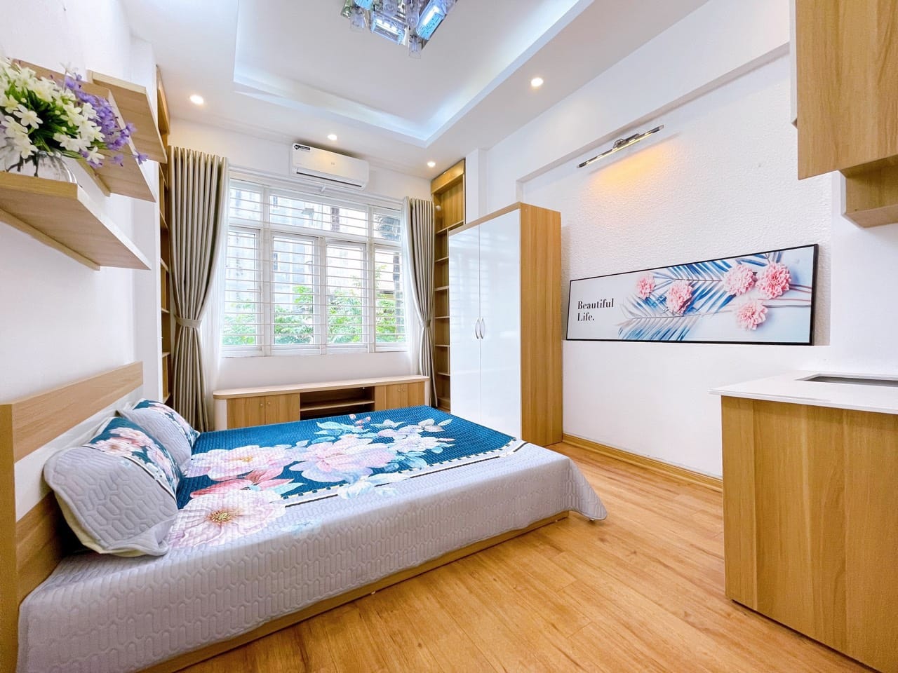 Cần bán Nhà mặt tiền Phường Mai Dịch, Cầu Giấy, Diện tích 42m², Giá 5.95 Tỷ