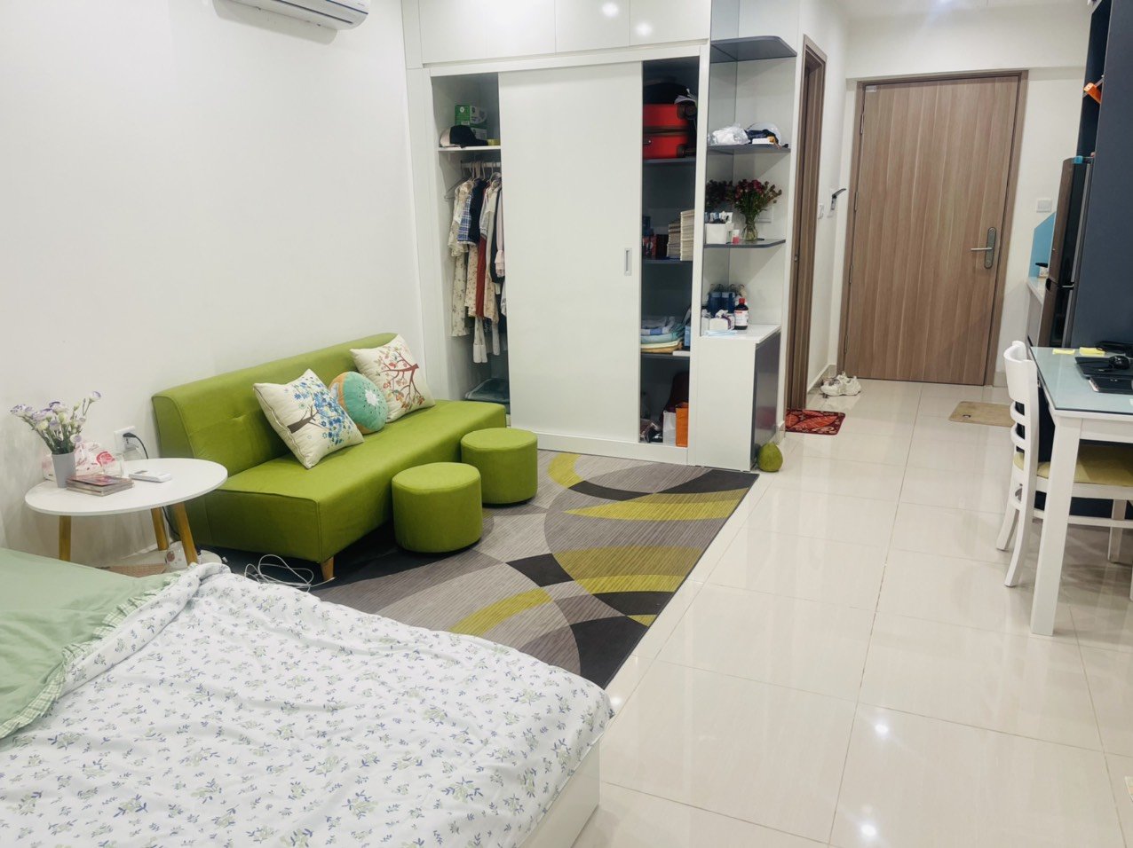 Cần bán căn hộ Studio Vinhomes Smart City như hình bên dưới, Full đồ, 1.3 tỷ bao phí. 0949779968 4