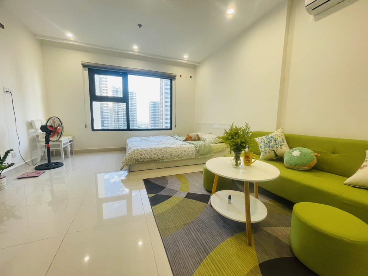 Cần bán căn hộ Studio Vinhomes Smart City như hình bên dưới, Full đồ, 1.3 tỷ bao phí. 0949779968 6