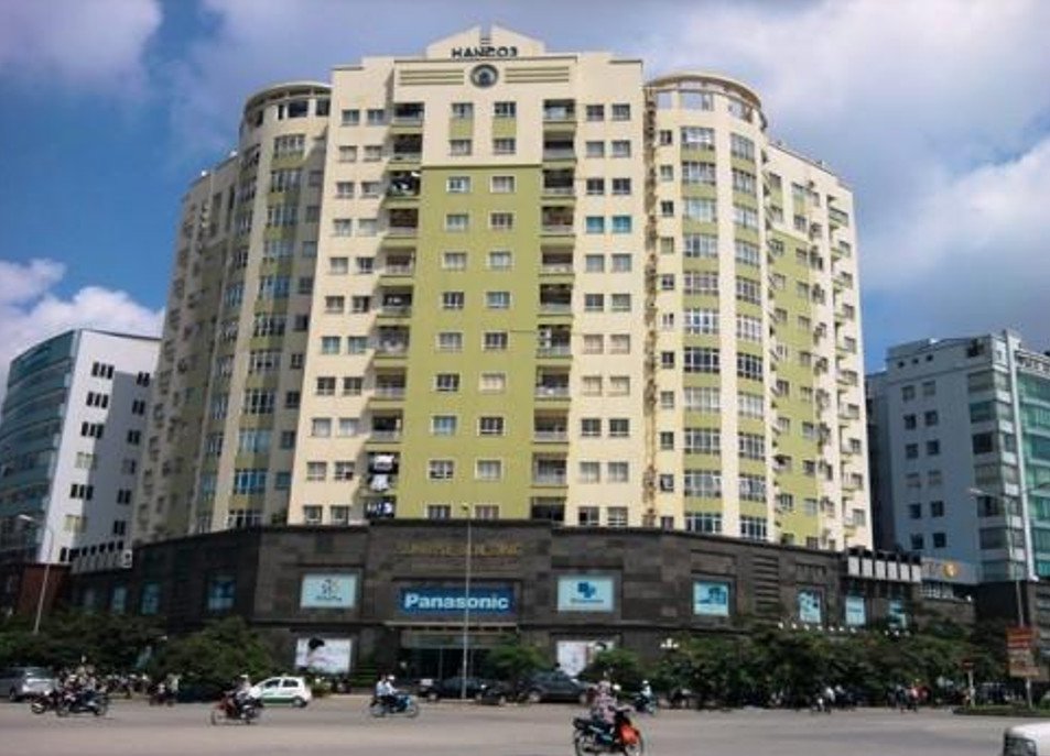 Cho thuê sàn thương mại văn phòng lô góc ngã tư của tòa nhà D11 Sunrise Building Cầu Giấy 2