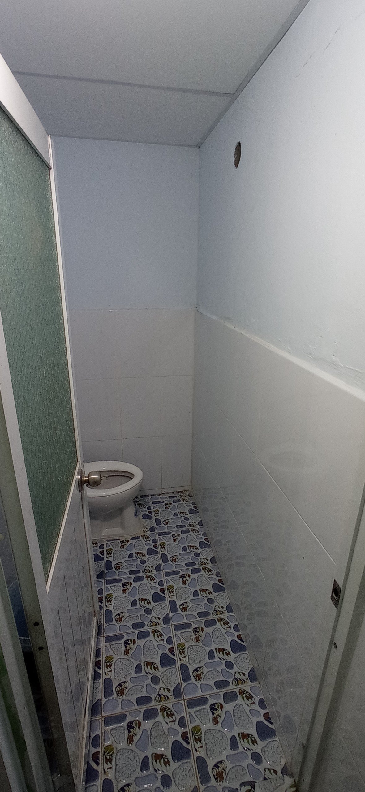 Cho thuê Phòng trọ đường TL15,Thạnh Lộc, Q12, có gác lửng + toilet riêng, yên tĩnh, thích hợp cho SV,NVVP,CNV 6